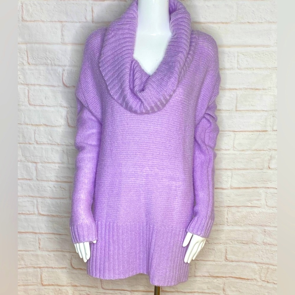 Justfab woman sweater size M